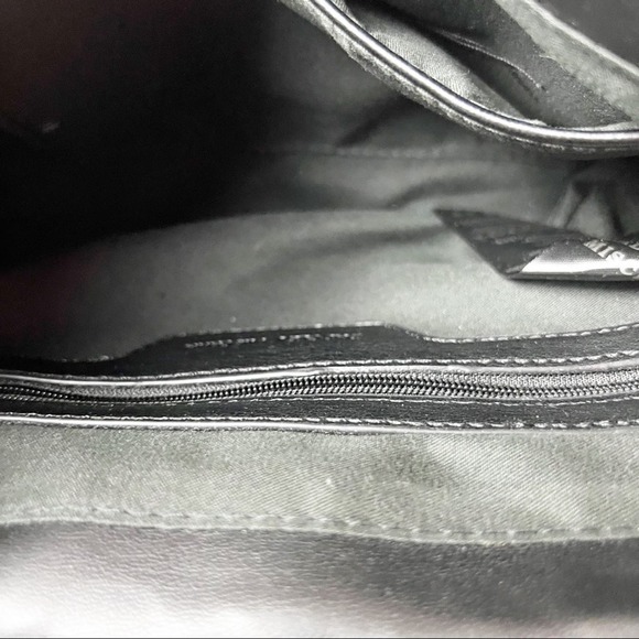 Badgley Mischka Black puff style crossbody - Picture 9 of 9